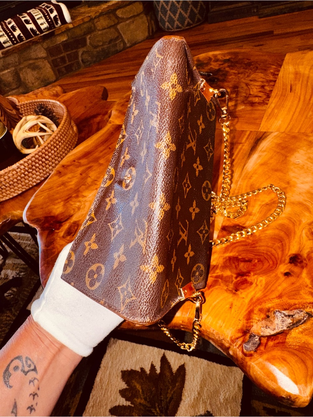 Louis Vuitton monogram vintage authentic Sarah wallet converted Crossbody - Picture 9 of 17